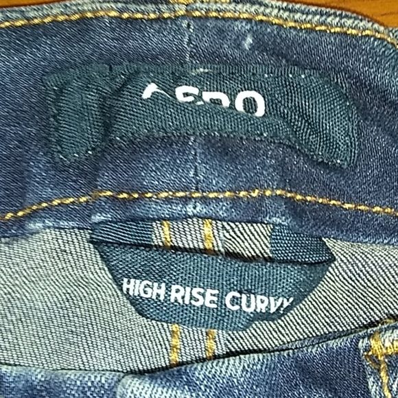 Aero jeans high rise curvy jegging. - Picture 8 of 13